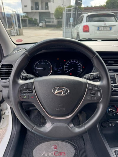 Hyundai i20 1.1 CRDi 12V 5 porte Style (7)