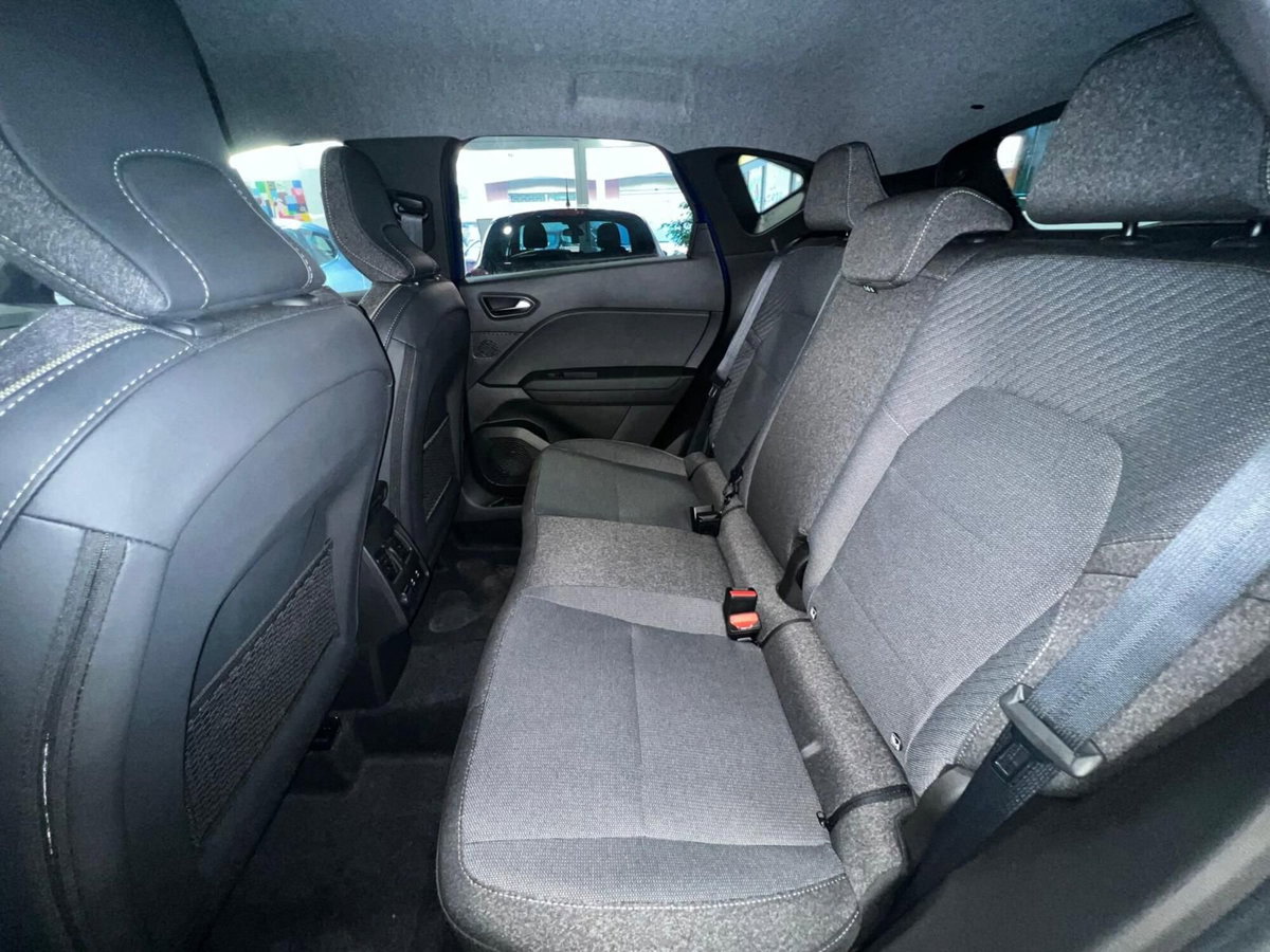 Renault Captur 1.0 eco-g Techno 100cv (12)