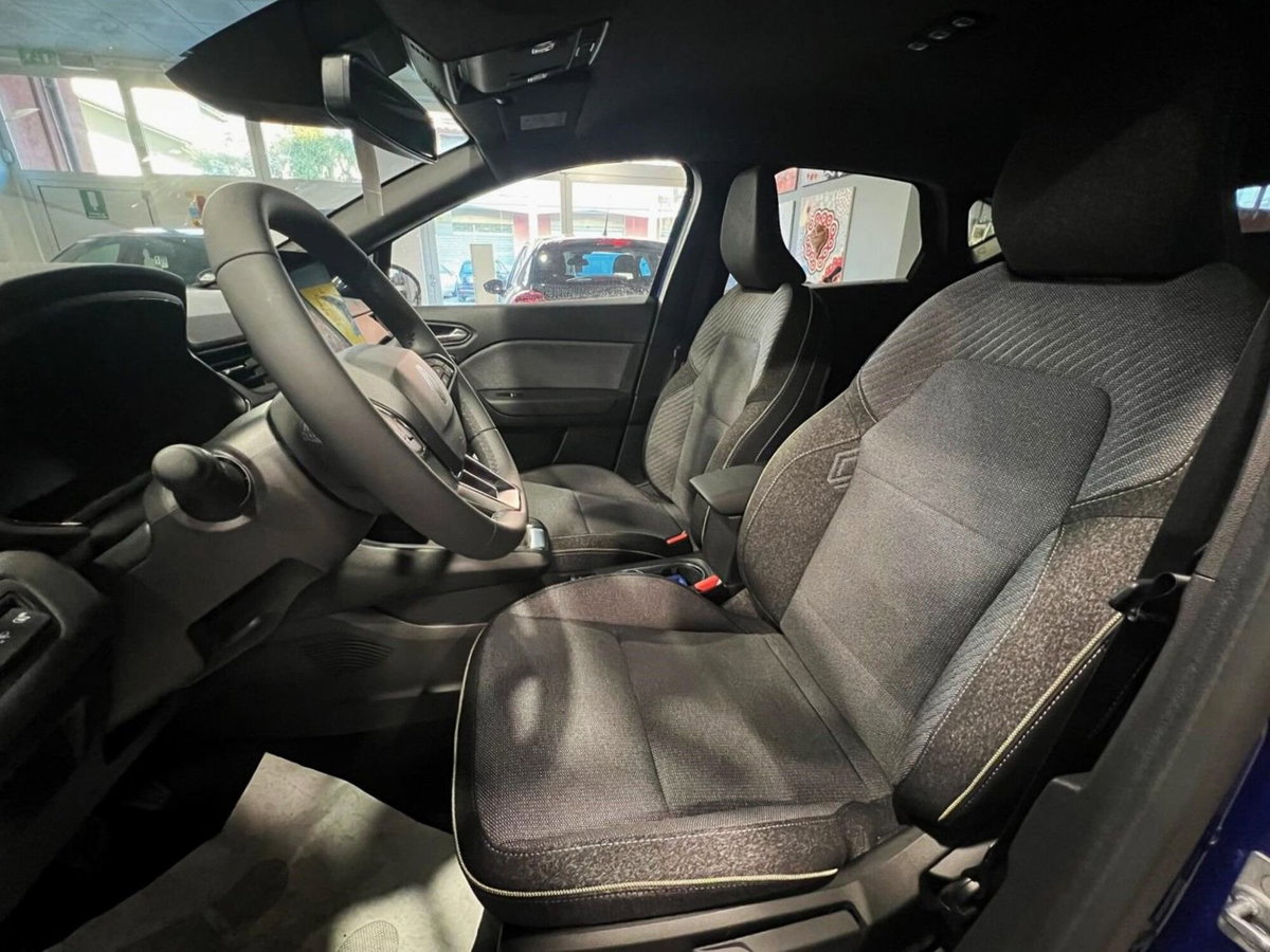 Renault Captur 1.0 eco-g Techno 100cv (8)