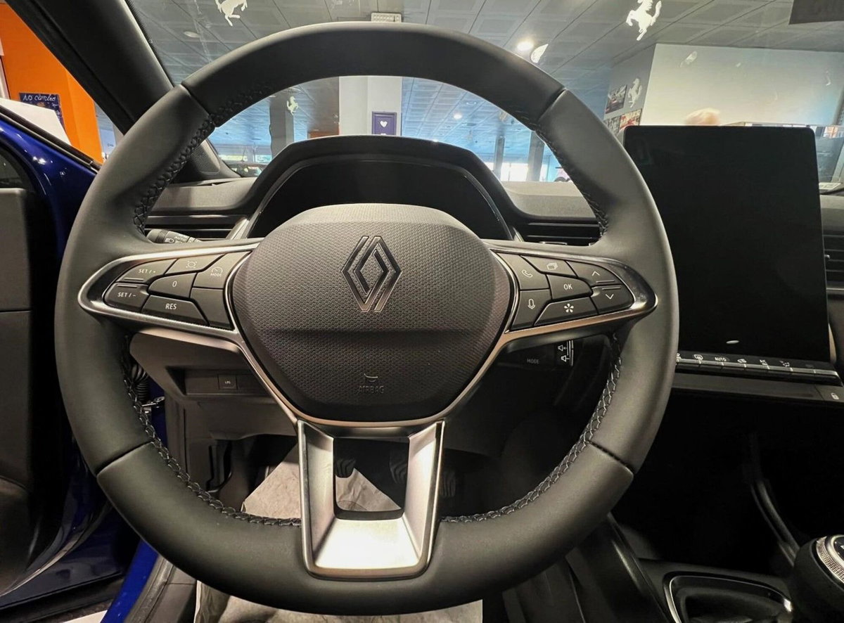 Renault Captur 1.0 eco-g Techno 100cv (9)
