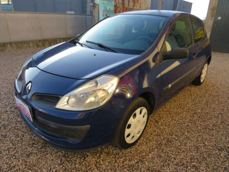 Renault Clio 1.2 16V 65CV 3 porte 4U Pack