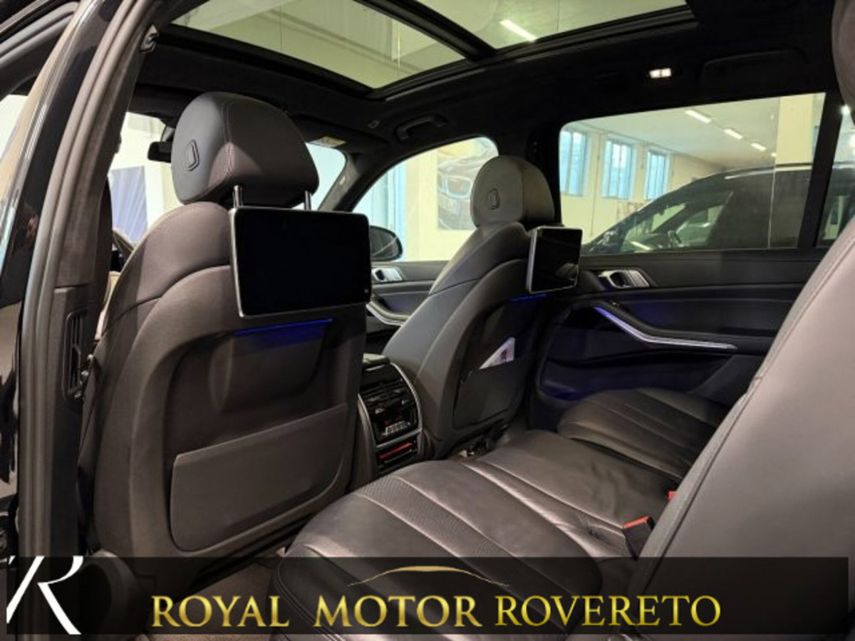 BMW X7 xDrive30d (10)