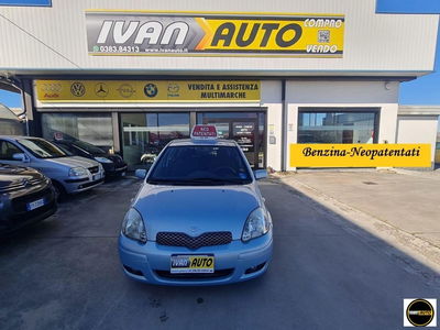 Toyota Yaris 16V cat 5 porte Luna usata