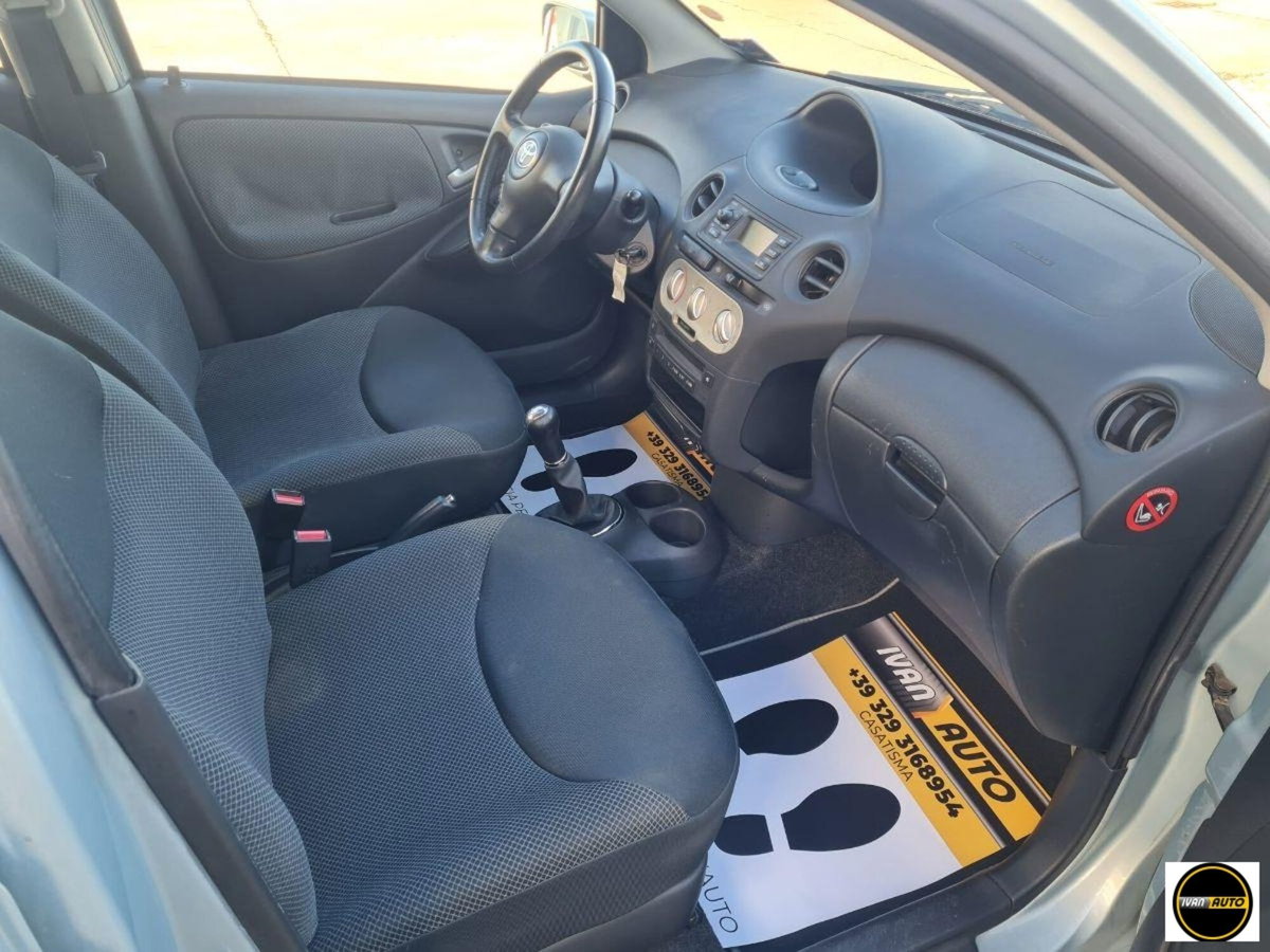 Toyota Yaris 16V cat 5 porte Luna (13)