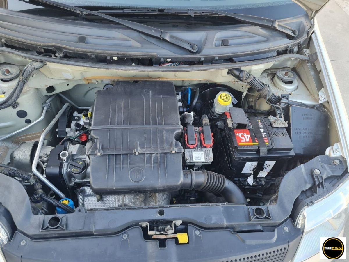 Fiat Panda 1.2 Emotion (17)