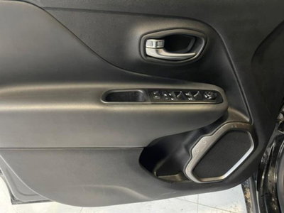 Jeep Renegade 1.6 Mjt 120 CV Limited (12)