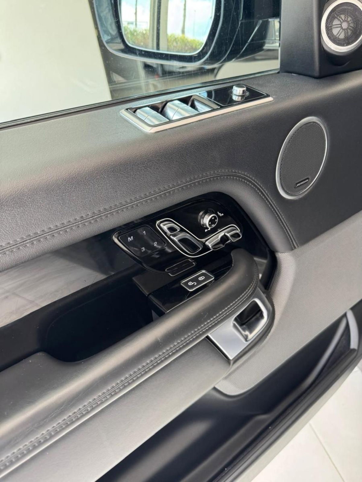 Land Rover Range Rover 3.0 SDV6 Autobiography (11)