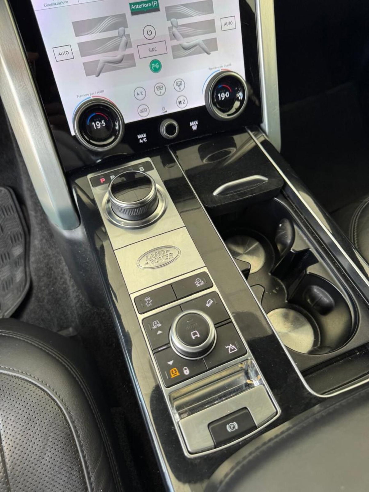Land Rover Range Rover 3.0 SDV6 Autobiography (17)