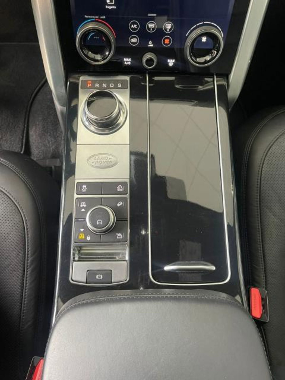 Land Rover Range Rover 3.0 SDV6 Autobiography (18)