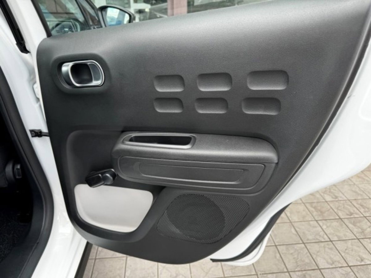 Citroen C3 BlueHDi 100 S&S Feel (20)