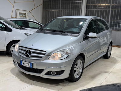 Mercedes-Benz Classe B 180 NGT BlueEFFICIENCY Executive usata