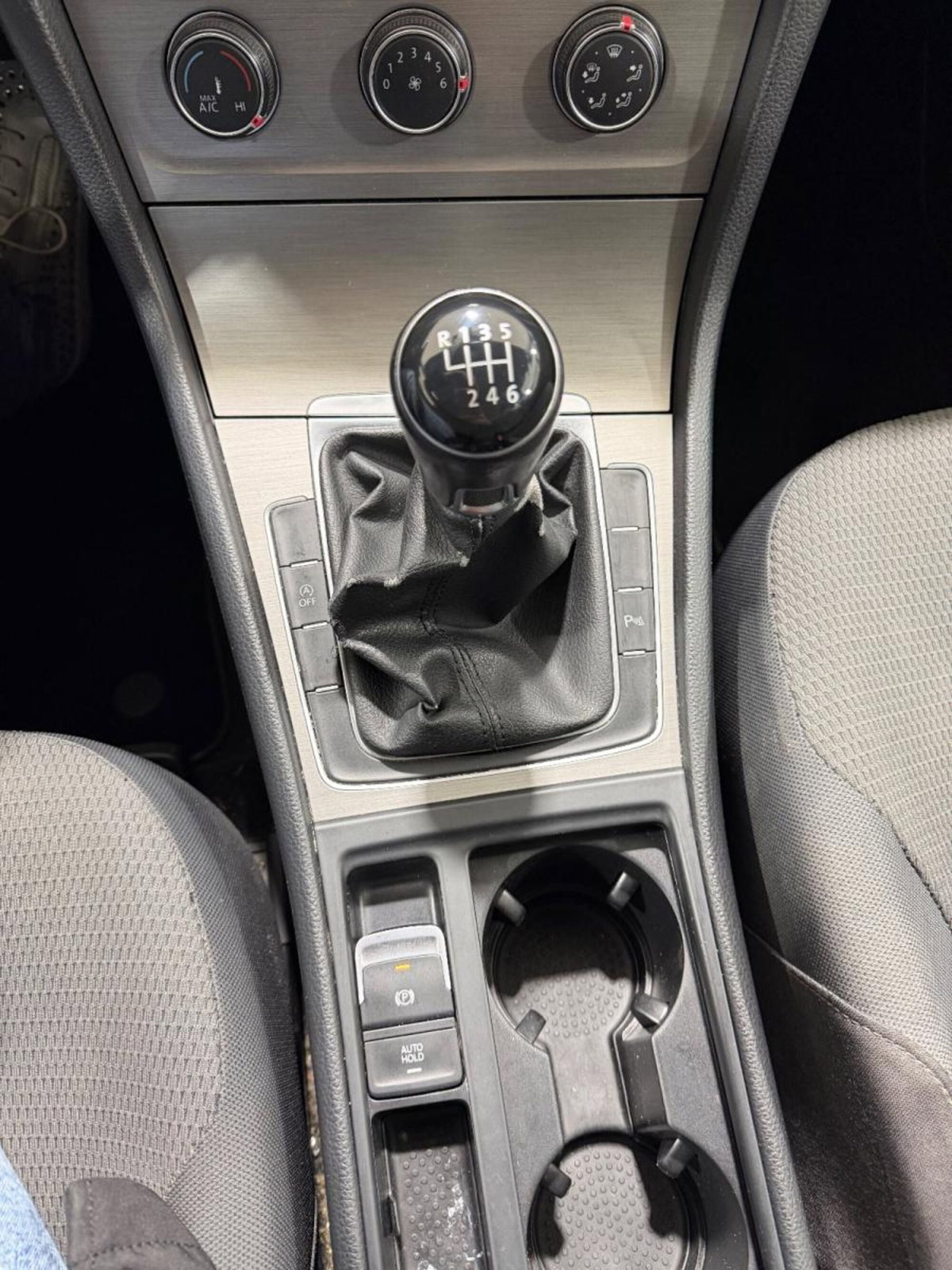 Volkswagen Golf Variant 1.4 TGI Highline BlueMotion (15)
