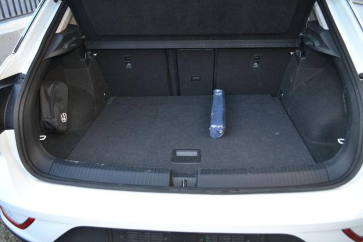 Volkswagen T-Roc 1.0 TSI Life (13)