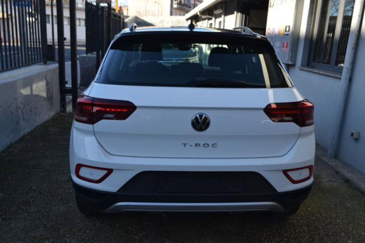 Volkswagen T-Roc 1.0 TSI Life (3)