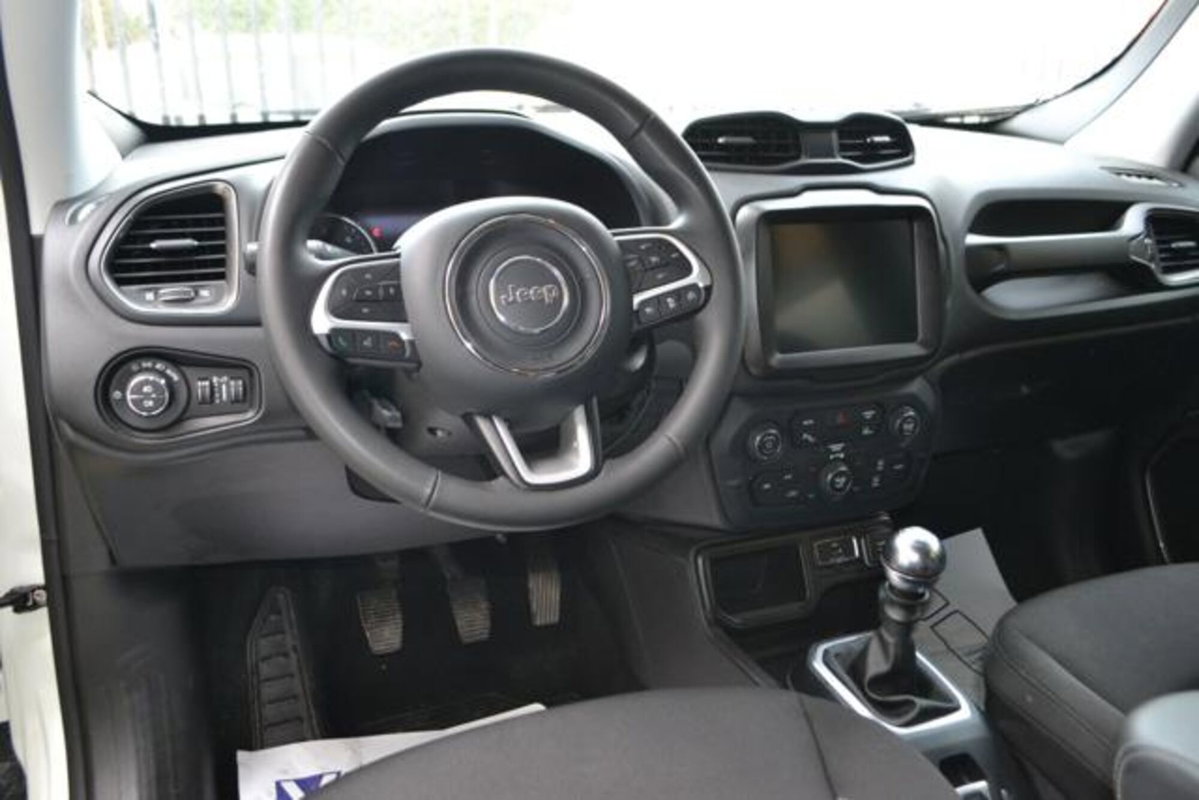Jeep Renegade 1.6 Mjt 130 CV Limited (10)