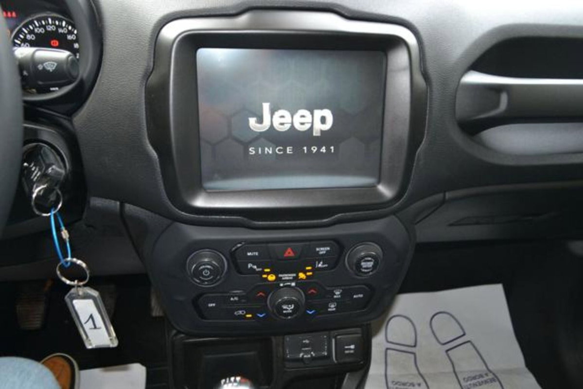 Jeep Renegade 1.6 Mjt 130 CV Limited (8)