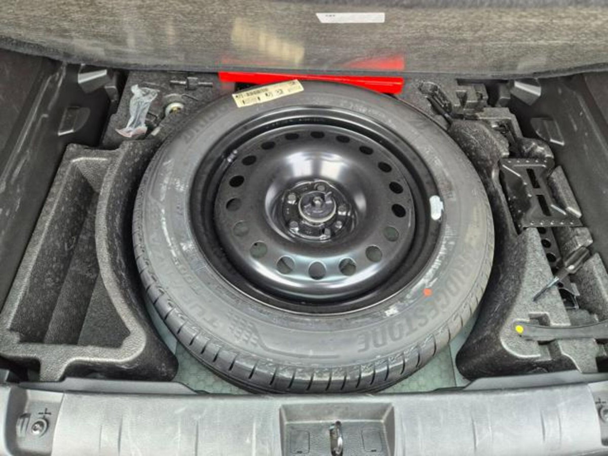 Jeep Renegade 1.6 Mjt 130 CV Limited (14)