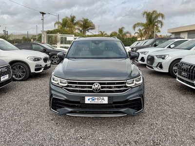 Volkswagen Tiguan 2.0 tdi R-Line 150cv dsg (2)