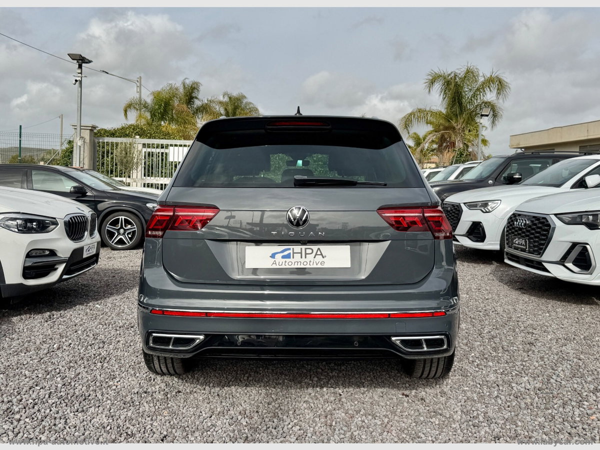 Volkswagen Tiguan 2.0 tdi R-Line 150cv dsg (5)