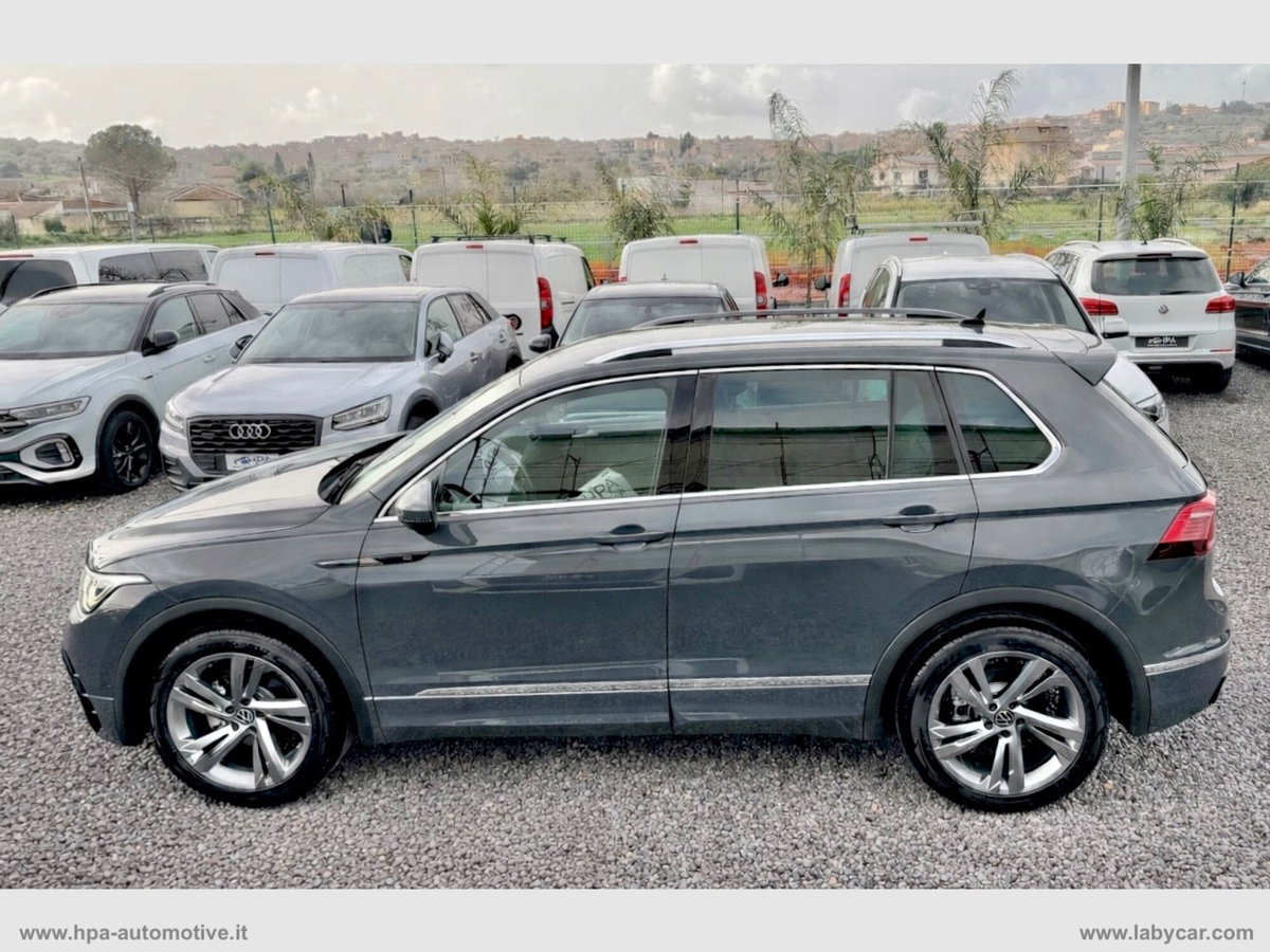 Volkswagen Tiguan 2.0 tdi R-Line 150cv dsg (8)