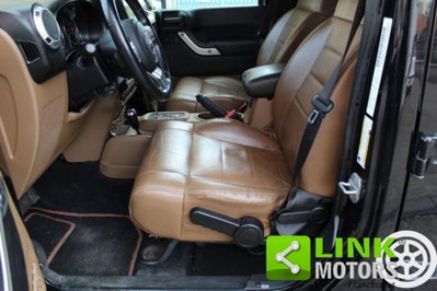Jeep Wrangler Unlimited 3.6 V6 Sahara Auto (13)