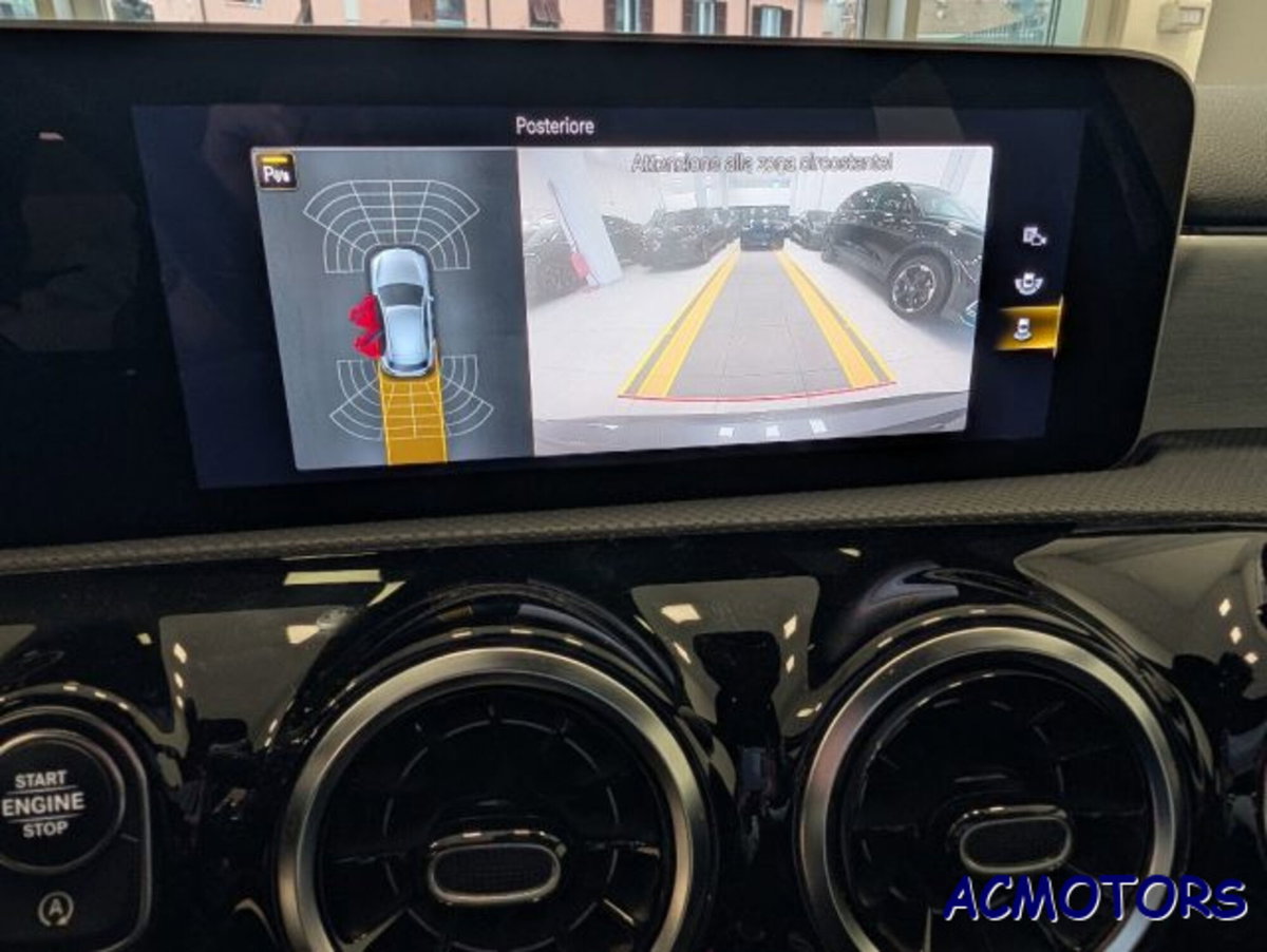 Mercedes-Benz Classe A Sedan 180 d Automatic 4p. Premium (11)