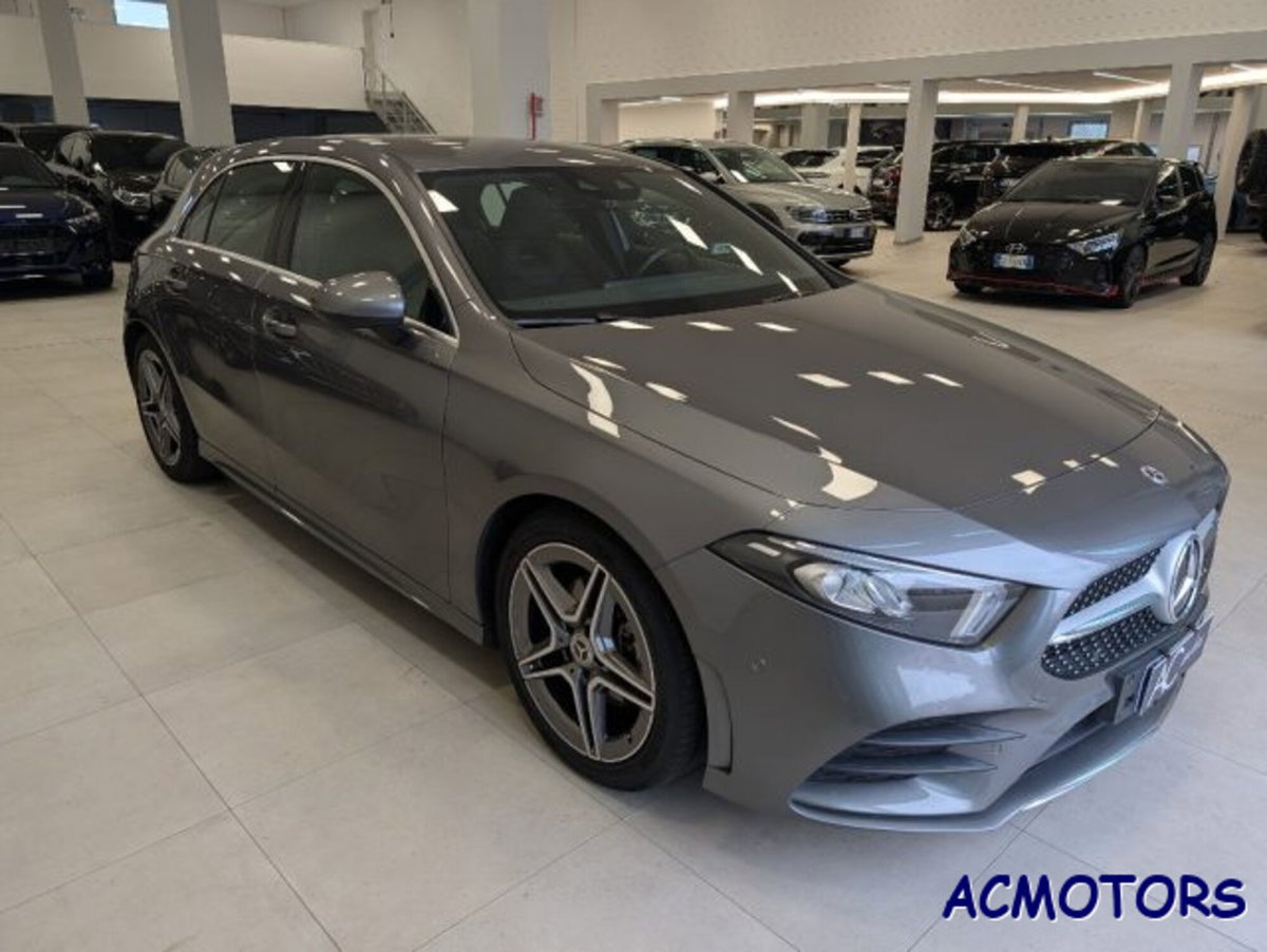 Mercedes-Benz Classe A Sedan 180 d Automatic 4p. Premium (2)