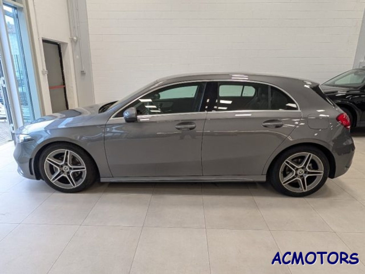 Mercedes-Benz Classe A Sedan 180 d Automatic 4p. Premium (4)