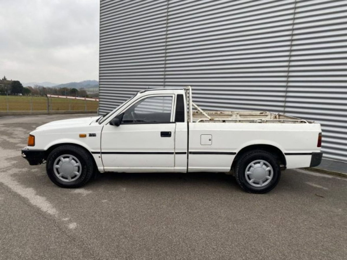 Tata Pick Up Pick-up 2.0 TD 4x2 PC (8)