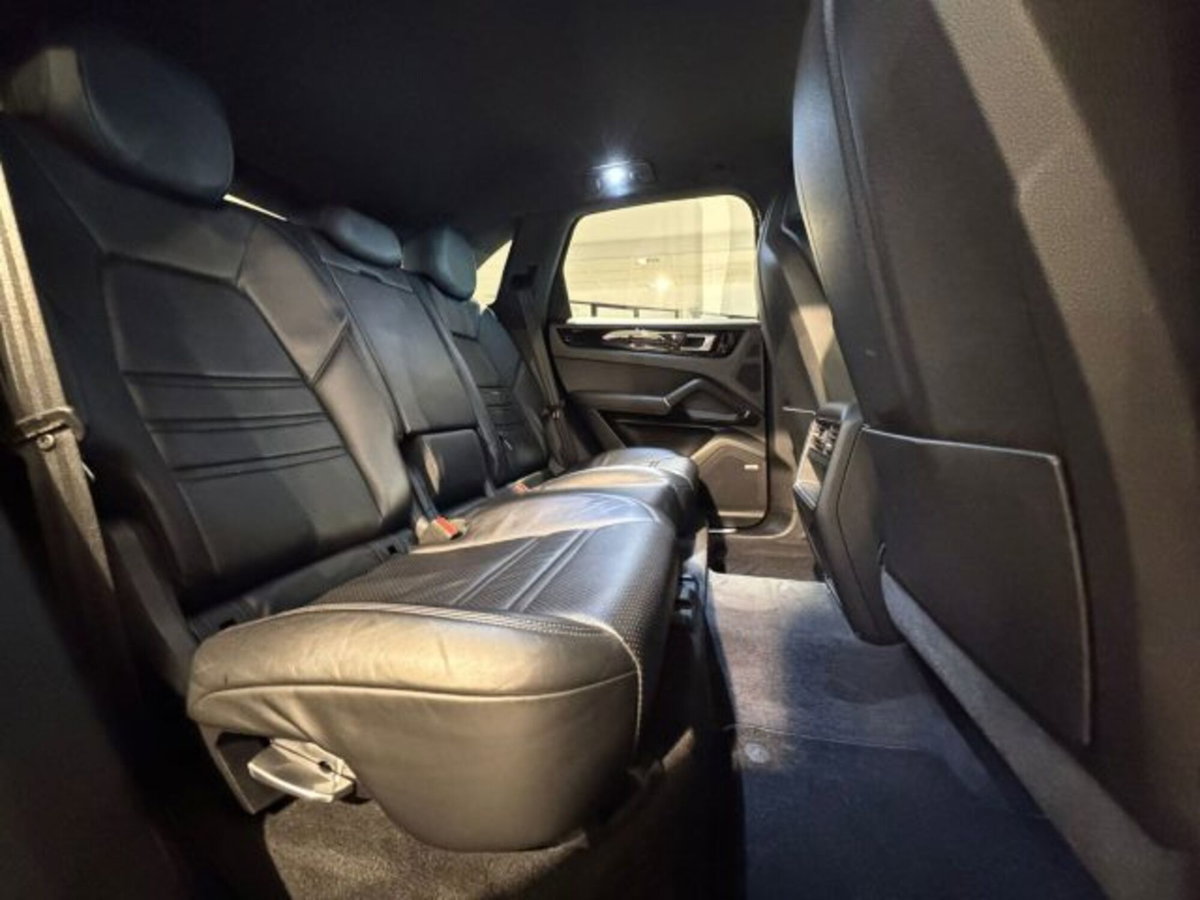 Porsche Cayenne Coupé 3.0 V6 (14)