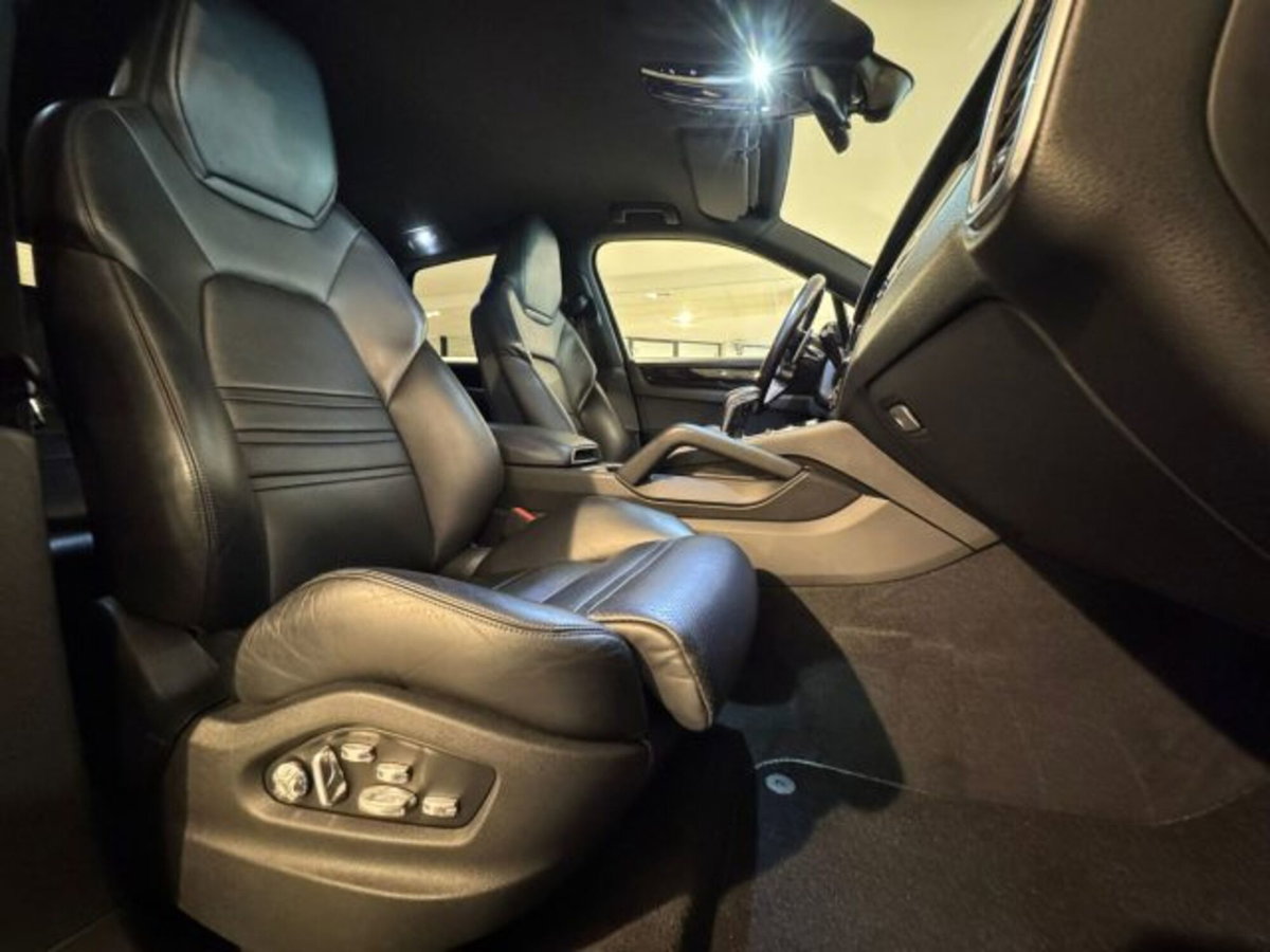 Porsche Cayenne Coupé 3.0 V6 (15)