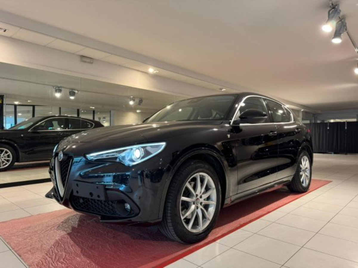 Alfa Romeo Stelvio 2.2 t Veloce Q4 210cv auto (3)