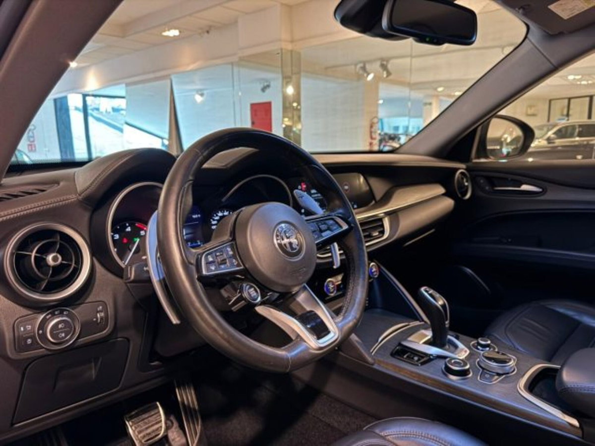 Alfa Romeo Stelvio 2.2 t Veloce Q4 210cv auto (8)