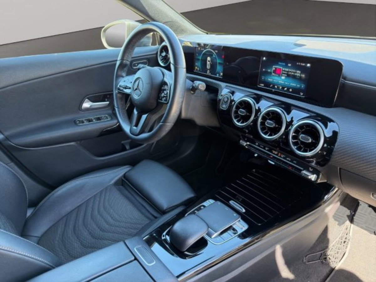 Mercedes-Benz Classe A Sedan 180 d Automatic 4p. Business (10)