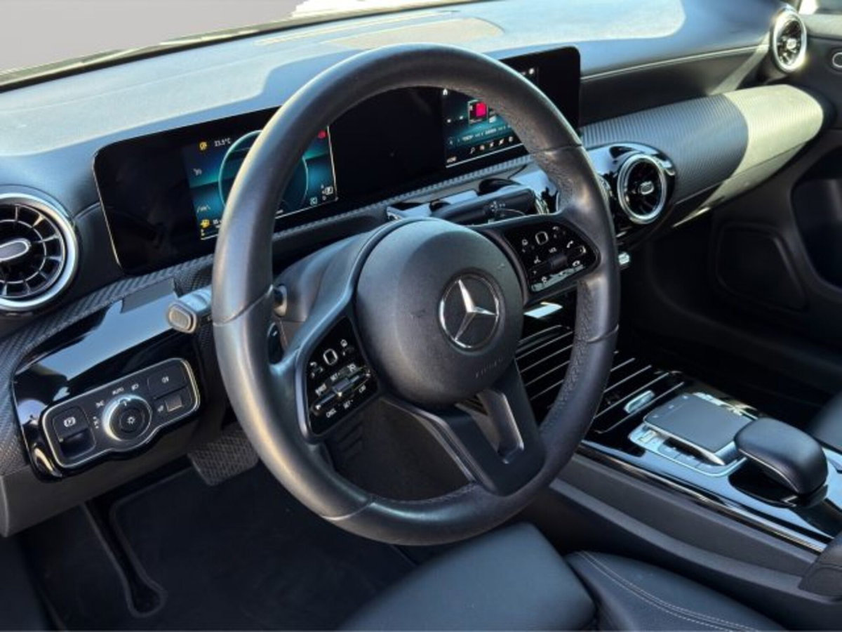 Mercedes-Benz Classe A Sedan 180 d Automatic 4p. Business (11)