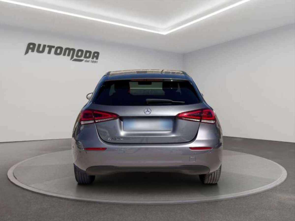 Mercedes-Benz Classe A Sedan 180 d Automatic 4p. Business (5)