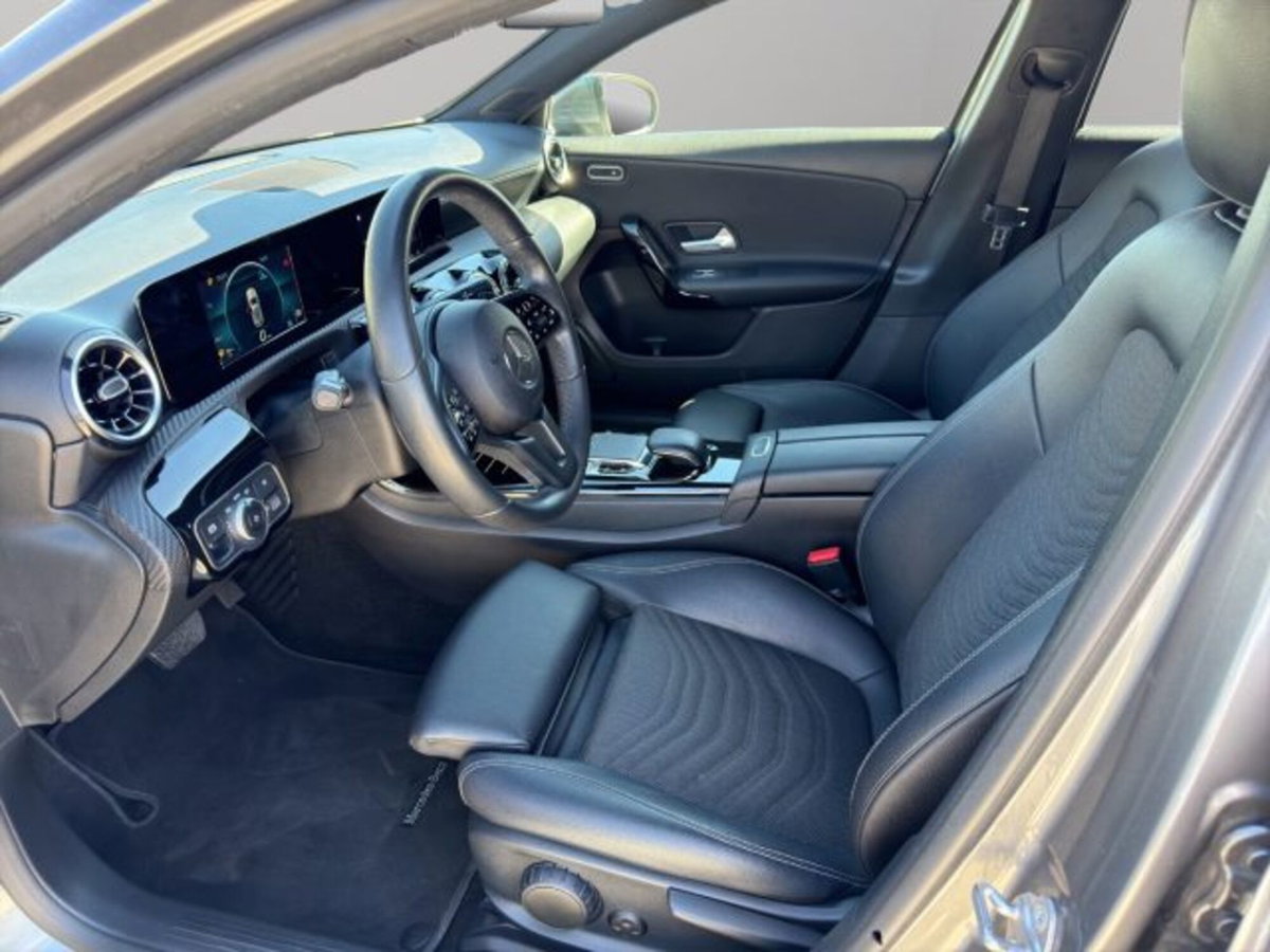Mercedes-Benz Classe A Sedan 180 d Automatic 4p. Business (7)