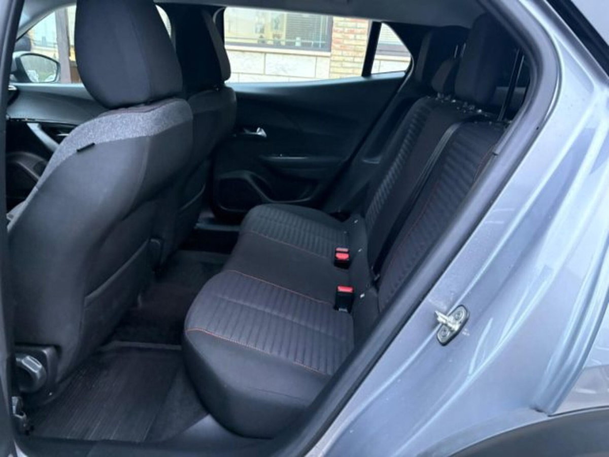 Peugeot 2008 BlueHDi 110 S&S Active Pack (8)