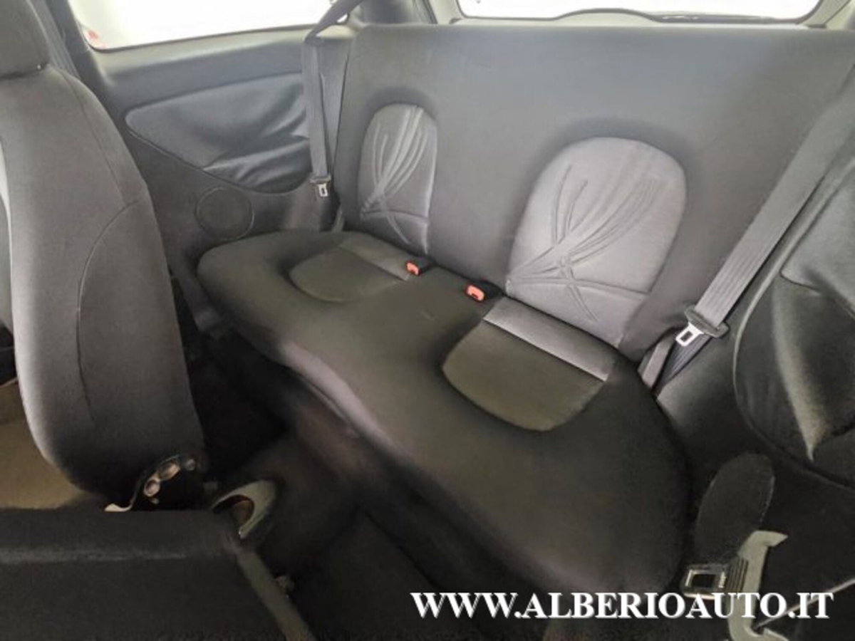 Lancia Ypsilon 1.3 MJT 75 CV Platinum (11)