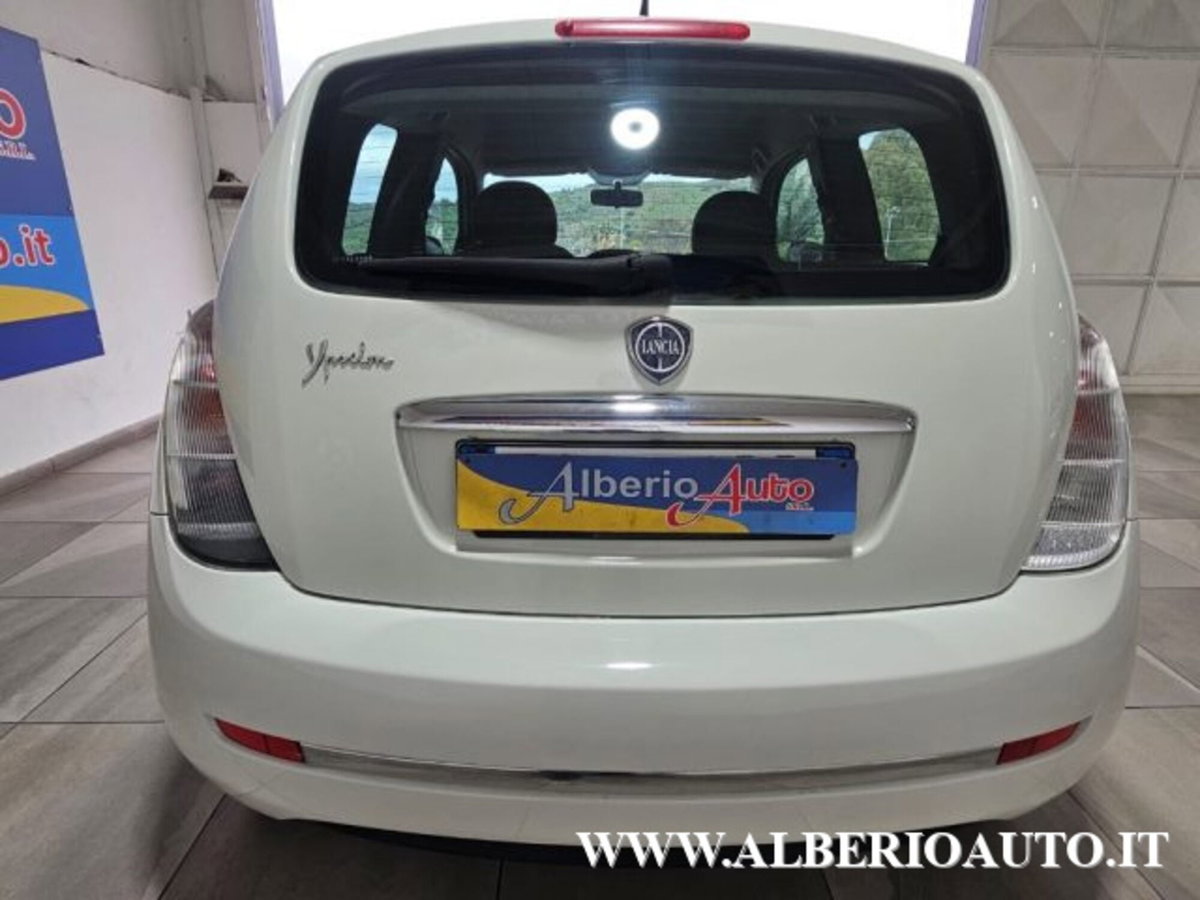 Lancia Ypsilon 1.3 MJT 75 CV Platinum (5)