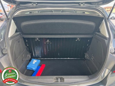 Opel Corsa 1.2 5 porte Innovation (10)