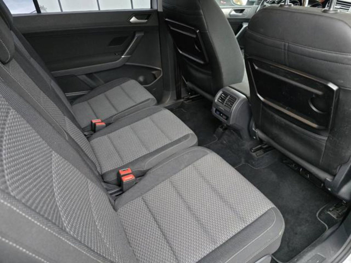 Volkswagen Touran 2.0 TDI 150 CV SCR DSG Comfortline BlueMotion Tech. (10)