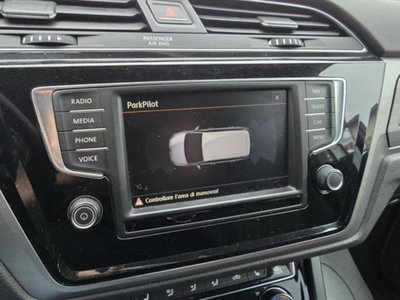 Volkswagen Touran 2.0 TDI 150 CV SCR DSG Comfortline BlueMotion Tech. (19)