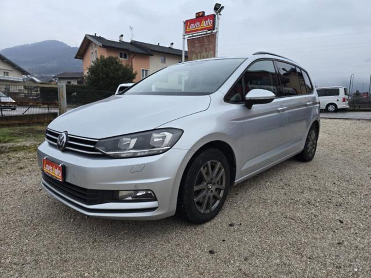 Volkswagen Touran 2.0 TDI 150 CV SCR DSG Comfortline BlueMotion Tech. (2)