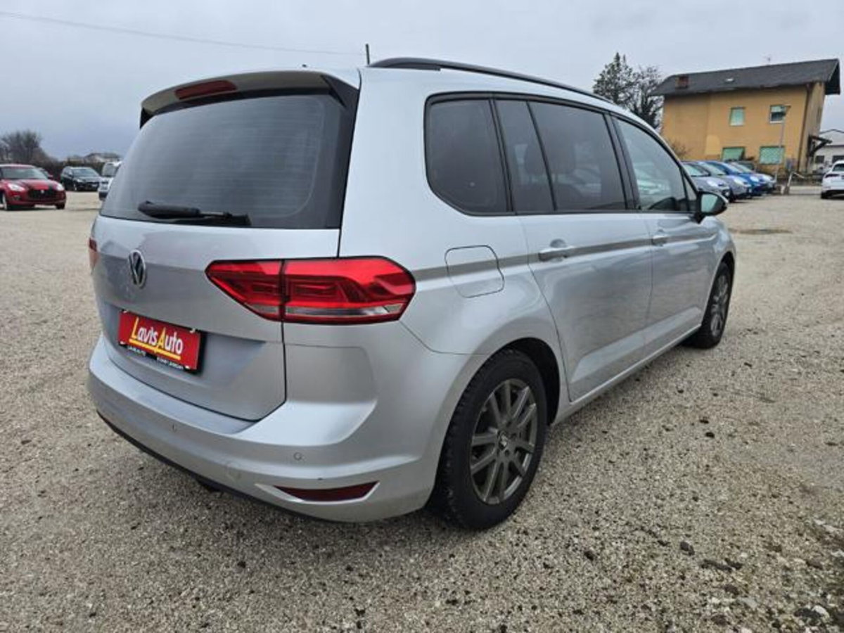 Volkswagen Touran 2.0 TDI 150 CV SCR DSG Comfortline BlueMotion Tech. (5)