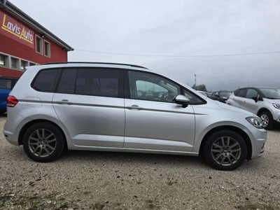 Volkswagen Touran 2.0 TDI 150 CV SCR DSG Comfortline BlueMotion Tech. (6)