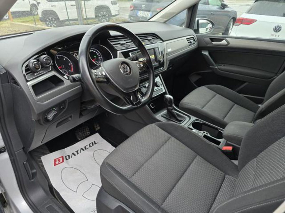 Volkswagen Touran 2.0 TDI 150 CV SCR DSG Comfortline BlueMotion Tech. (7)
