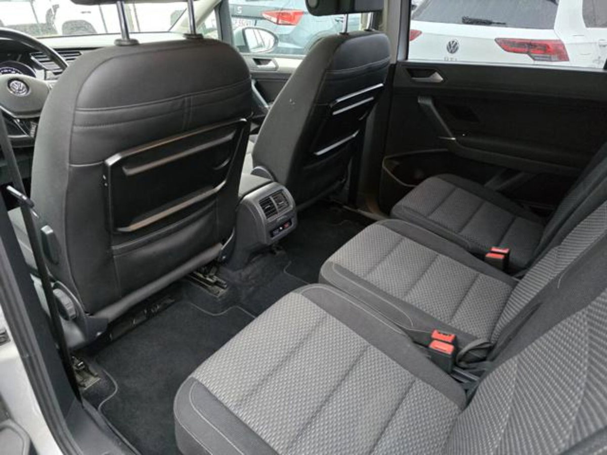 Volkswagen Touran 2.0 TDI 150 CV SCR DSG Comfortline BlueMotion Tech. (8)