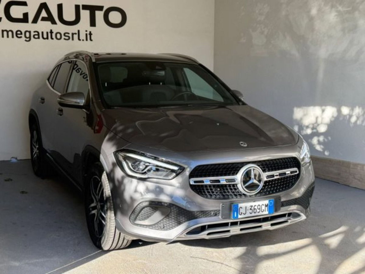 Mercedes-Benz GLA SUV 220 d Automatic Sport Plus (3)