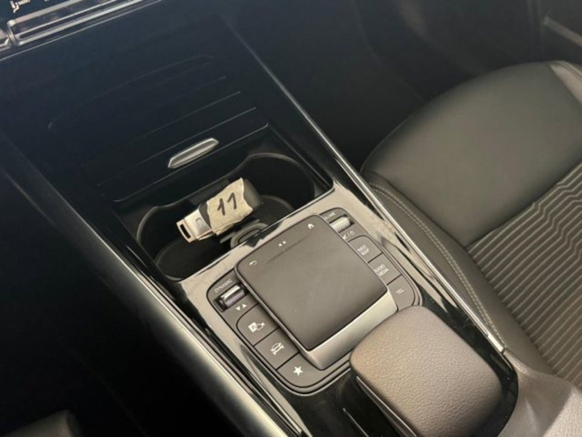 Mercedes-Benz Classe B 220 d Automatic Sport Plus (12)